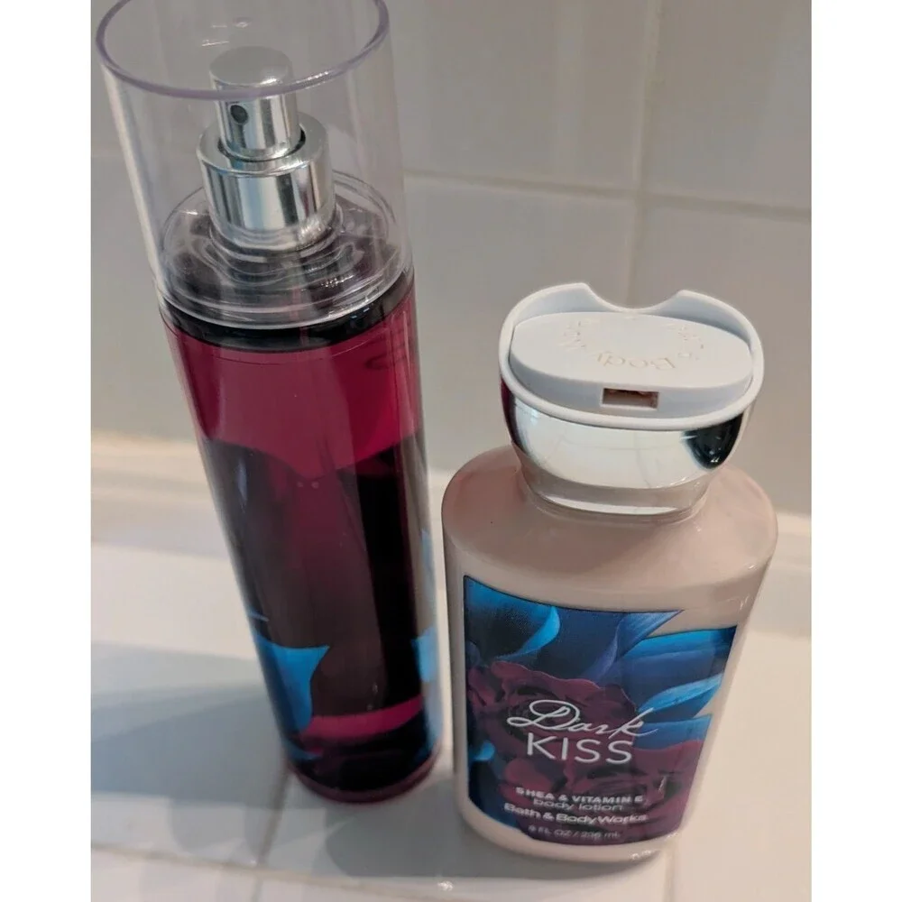 Rare Retired Bath & Body Works Dark Kiss Fine Fragrance Mist 8oz NEW